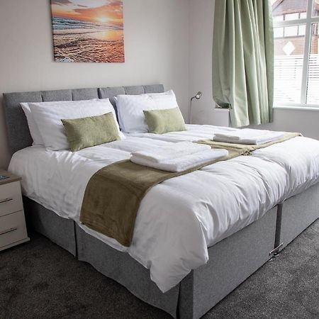 Wave Stays - Ground Floor Apartment - Outside Seating Area Cleveleys Extérieur photo