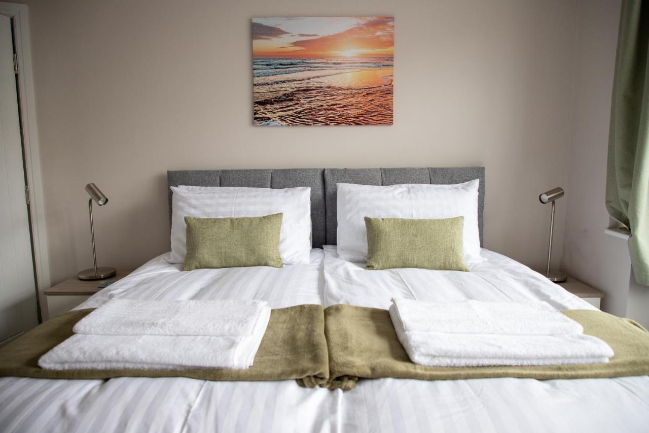 Wave Stays - Ground Floor Apartment - Outside Seating Area Cleveleys Extérieur photo